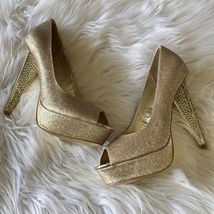NWB BEBE gold Joyce glitter heels peep toe prom